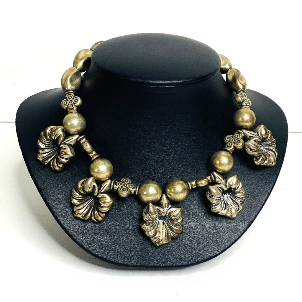 Vintage Pauline Rader Silver Tone Choker Necklace Dimensional Large Flowers